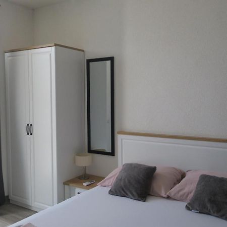 Mesic Apartment Сень Экстерьер фото