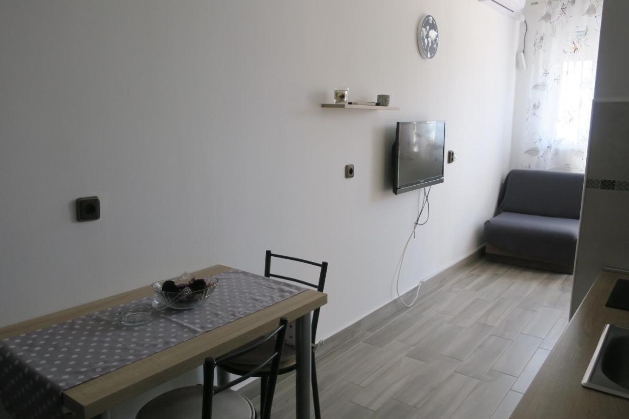 Mesic Apartment Сень Экстерьер фото